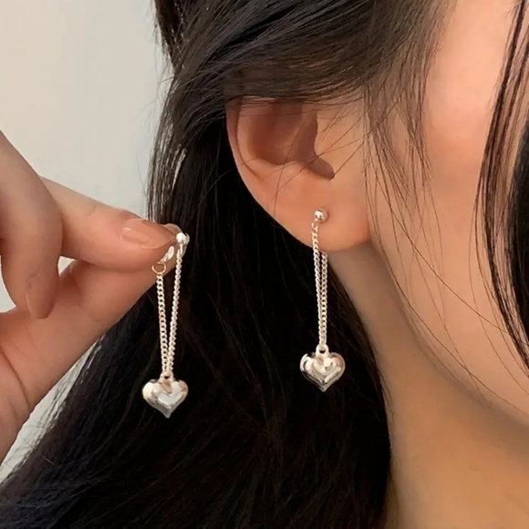 Exquisite Silvery Heart Chain Design Fashion Earrings - Picture 1 of 5